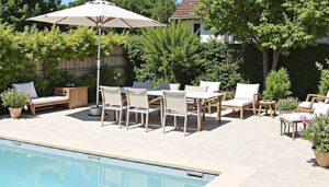 Terrasse en travertin : le guide complet pour sublimer votre extérieur avec élégance et naturel